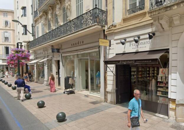 A VENDRE DROIT AU BAIL CANNES RUE D’ANTIBES 5539