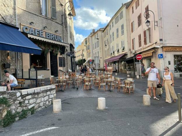 À CÉDER FONDS DE COMMERCE SNACK ANTIBES  4883